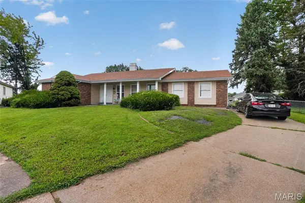 5998 Sir Edward Court, Florissant, MO 63033