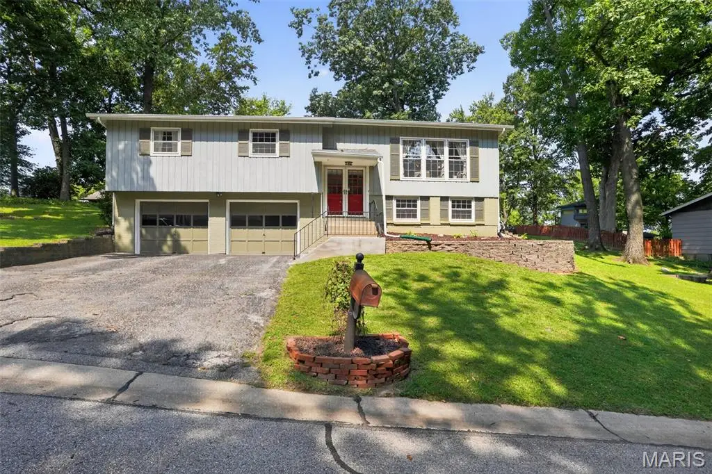 11 San Camille Court, Saint Charles, MO 63303 - #1