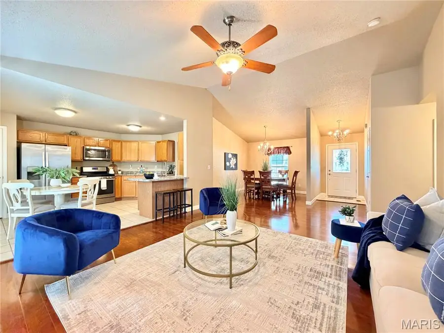 262 Newport Drive, Aviston, IL 62216 - #3