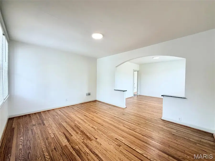 4840 Gardenville Avenue, Saint Louis, MO 63116 - #2