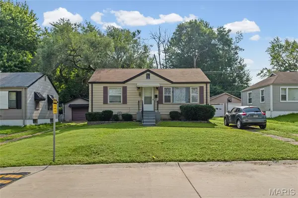 6010 Eaton Drive, Berkeley, MO 63134