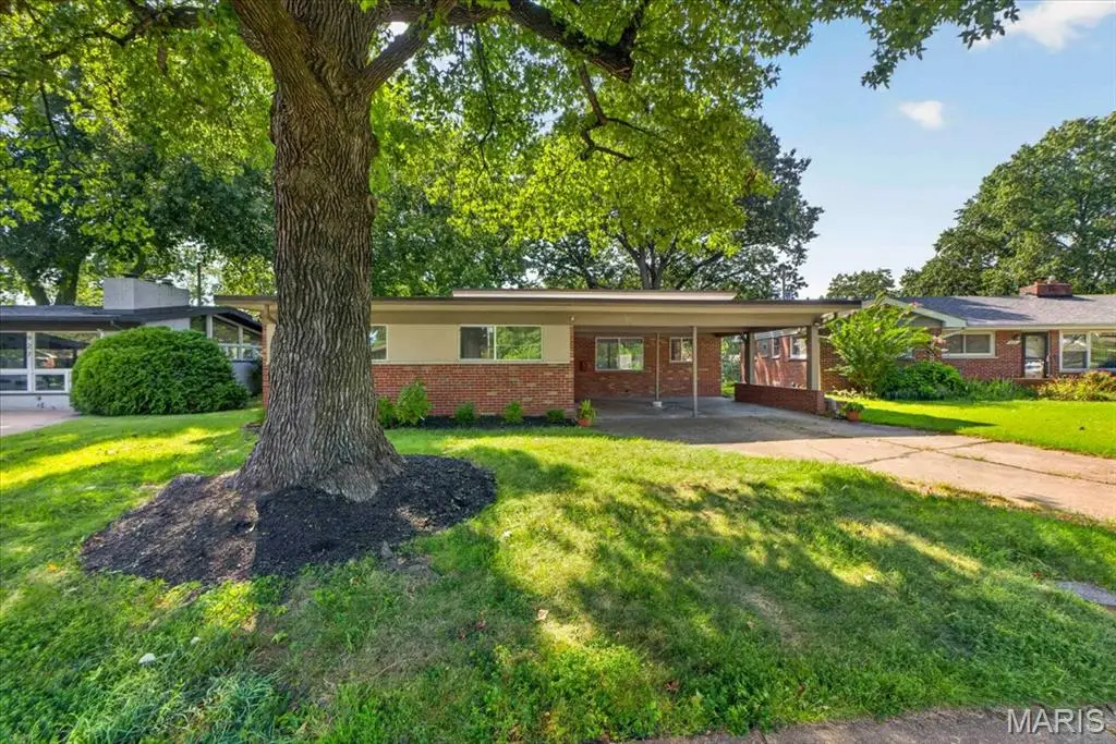 931 Dalkeith Lane, Saint Louis, MO 63132 - #1