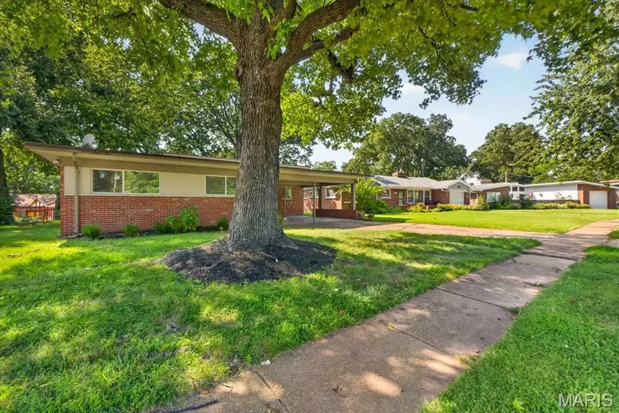 931 Dalkeith Lane, Saint Louis, MO 63132 - #3