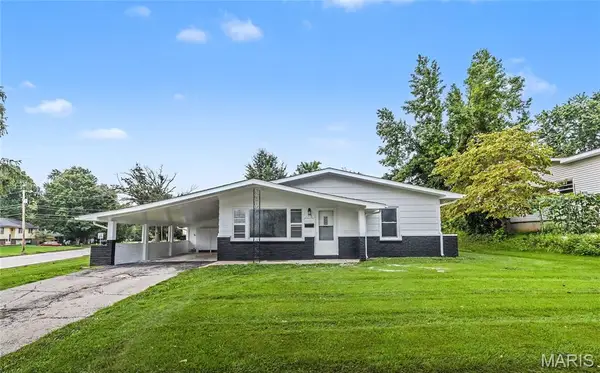 1116 E 9th Street, Rolla, MO 65401
