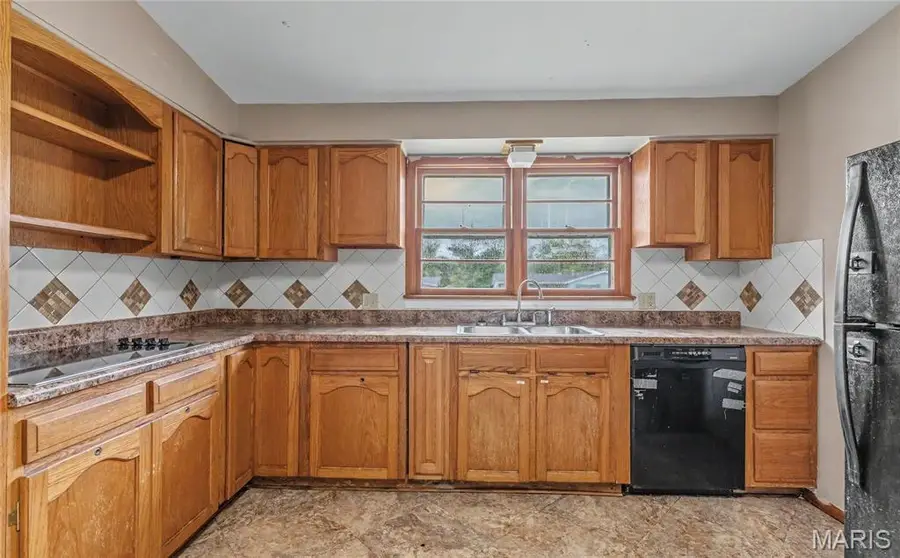 1116 E 9th Street, Rolla, MO 65401 - #3