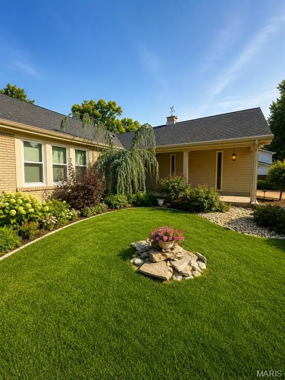 944 Ridgetree Lane, Des Peres, MO 63131 - #1