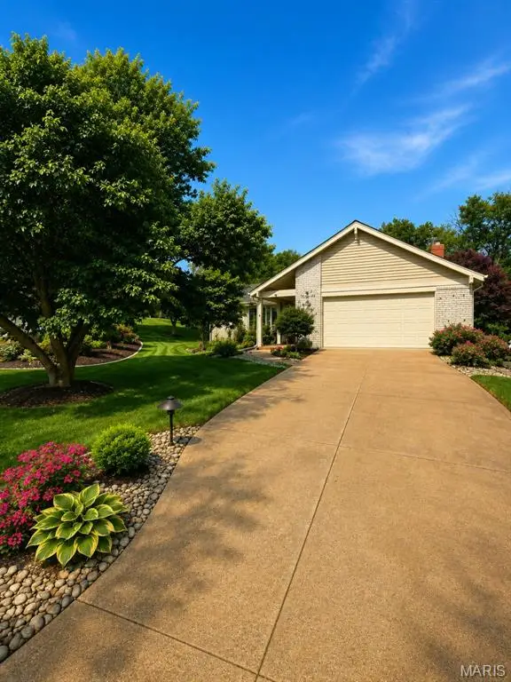 944 Ridgetree Lane, Des Peres, MO 63131 - #3