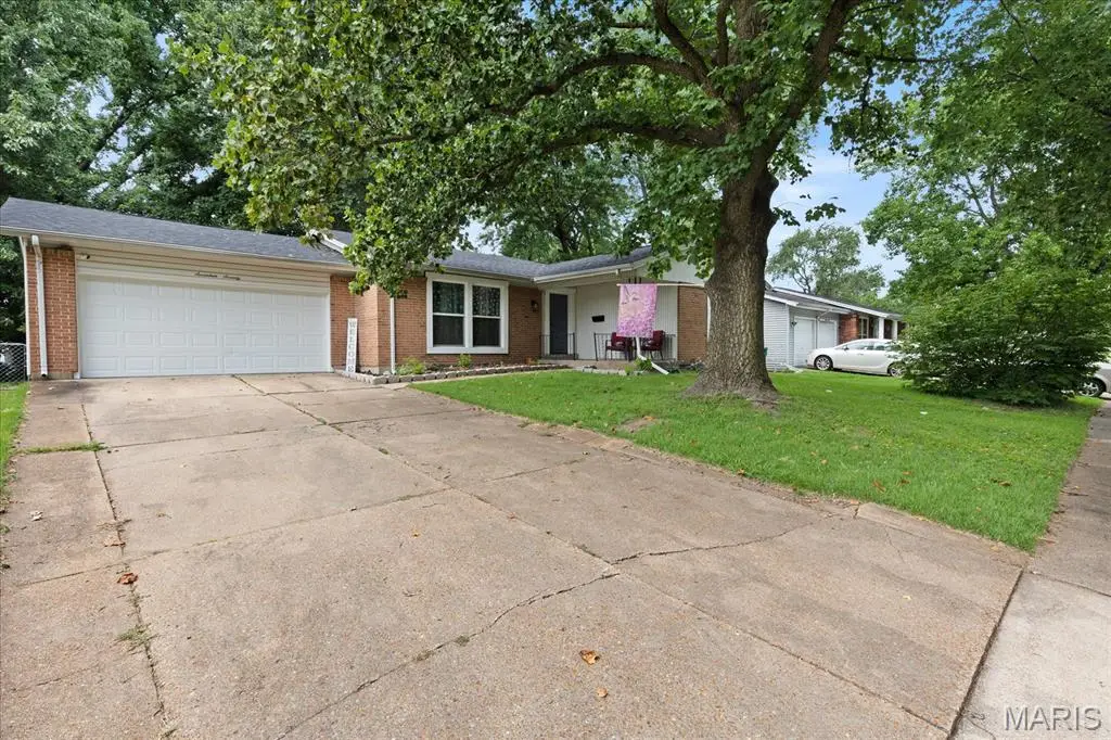 1770 Keeven Lane, Florissant, MO 63031 - #1