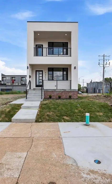 4403 Hunt Avenue, St Louis, MO 63110