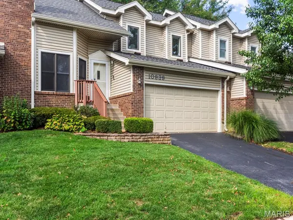 10939 Vauxhall Drive, Creve Coeur, MO 63146