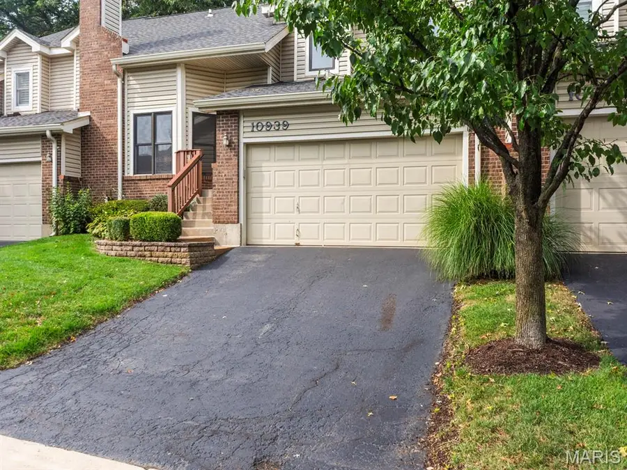 10939 Vauxhall Drive, Creve Coeur, MO 63146 - #2