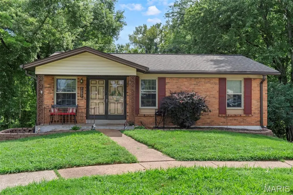1297 Tracy Lane, Saint Louis, MO 63125 - #1