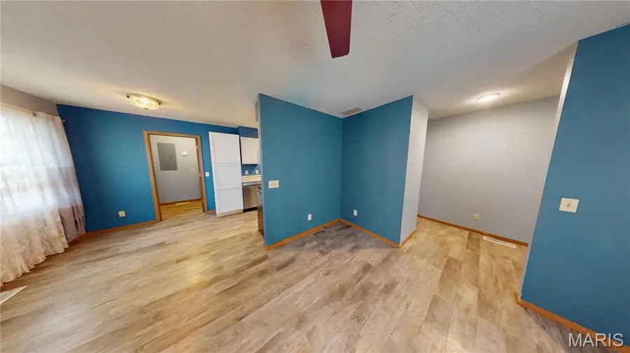 705 E Main Street, Greenville, IL 62246 - #3