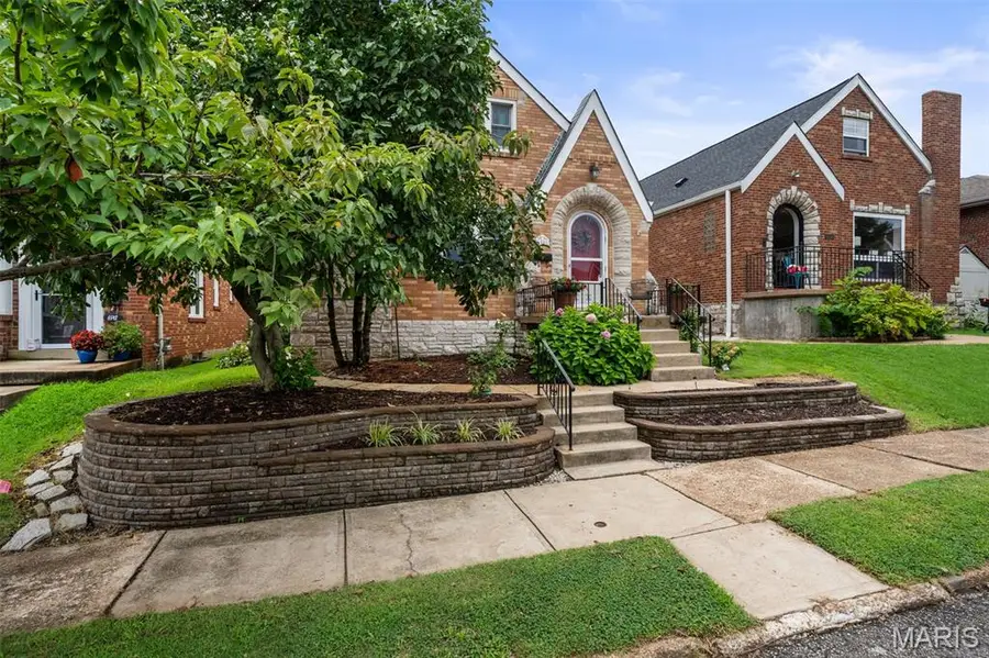6546 Mardel Avenue, Saint Louis, MO 63109 - #3
