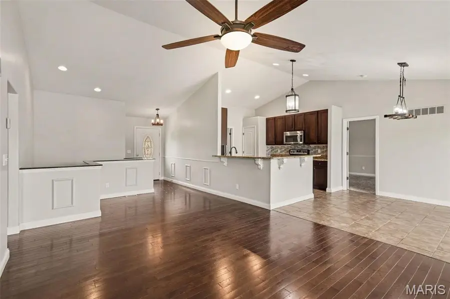 520 Sceptre Road, Wentzville, MO 63385 - #3
