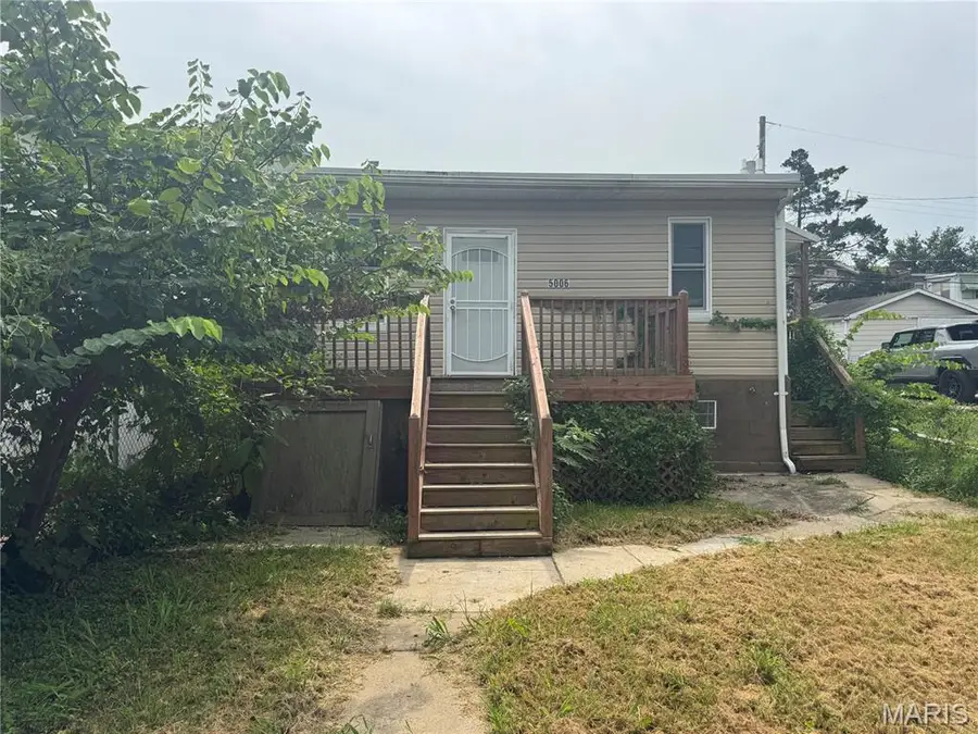 5006 Grace Avenue, Saint Louis, MO 63116 - #2