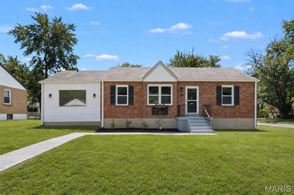 17 Saint Martha Court, Florissant, MO 63031 - #1