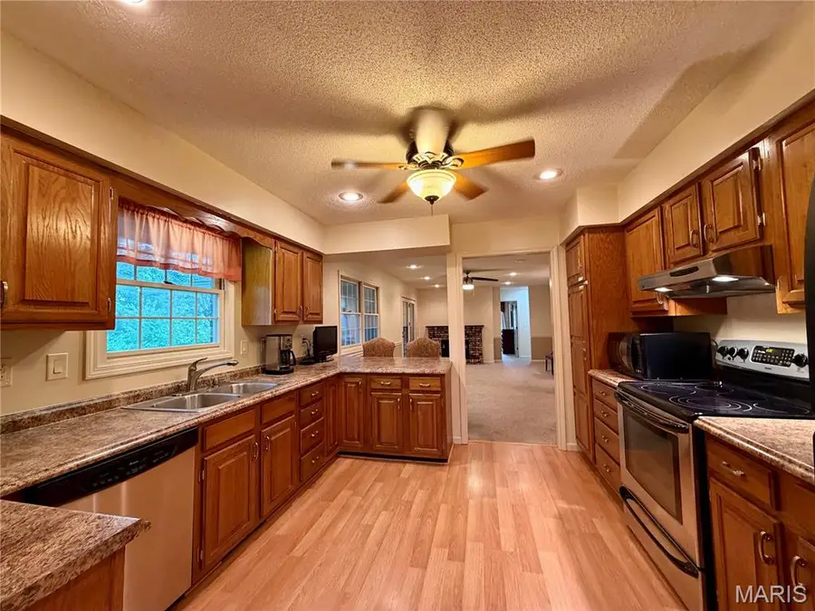 130 Pioneer Trail, Hannibal, MO 63401 - #3