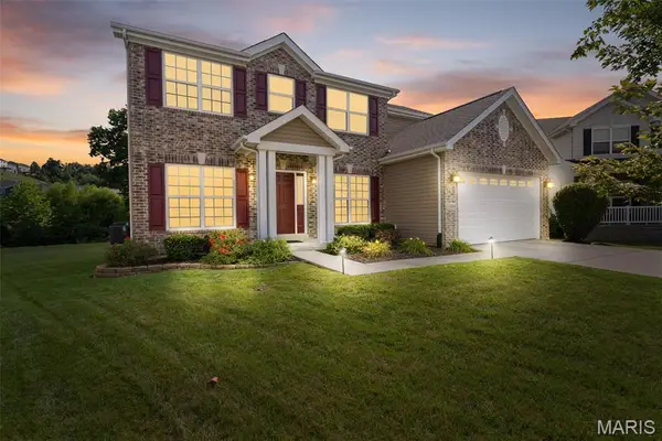1004 Autumn Valley Court, Fenton, MO 63026