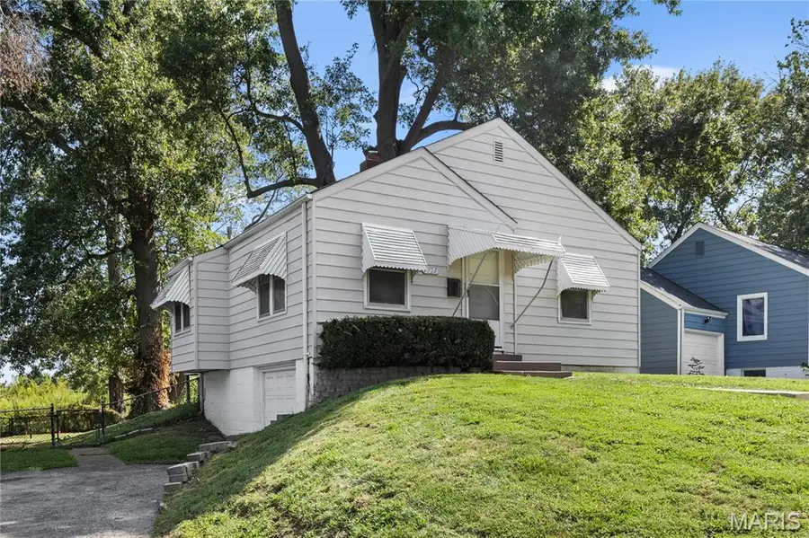 7724 Horatio Drive, Saint Louis, MO 63121 - #2