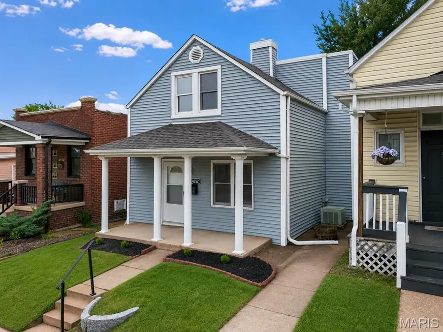 4552 Ray Avenue, Saint Louis, MO 63116 - #3