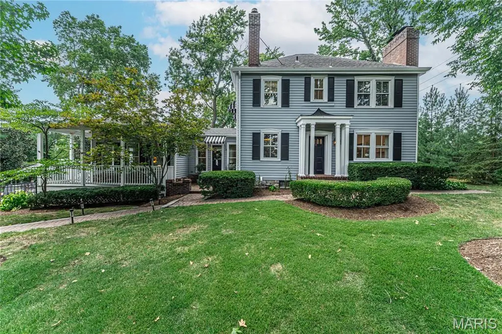 9242 Clayton Road, Ladue, MO 63124 - #1