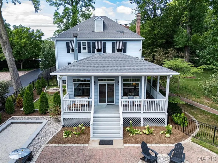 9242 Clayton Road, Ladue, MO 63124 - #2