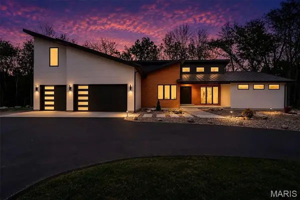 4513 Du Bourg Lane, St Louis, MO 63128