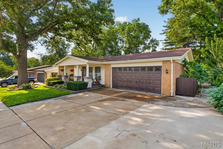 4482 Dantonaire Place, Saint Louis, MO 63128 - #2