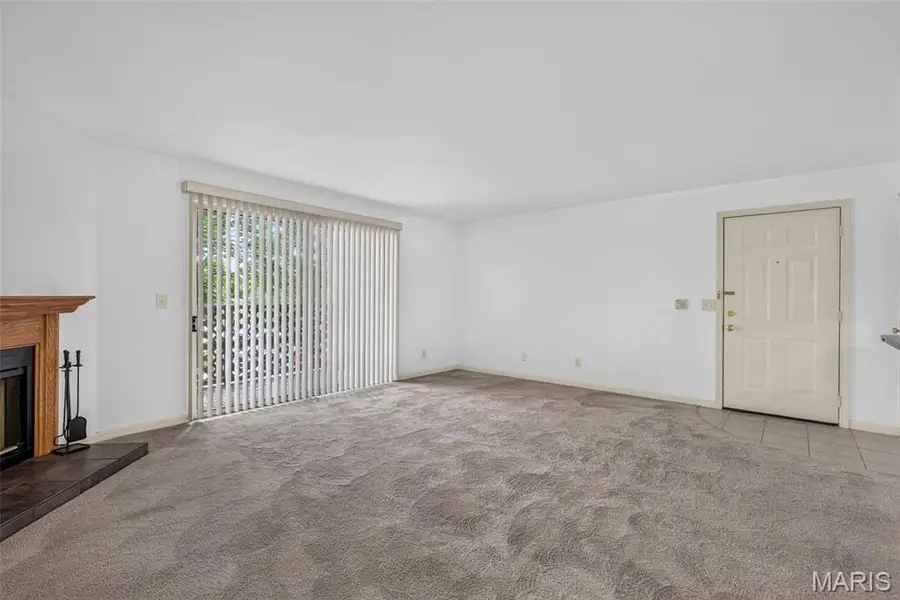 1211 Mangrove Lane #6, Saint Louis, MO 63125 - #2
