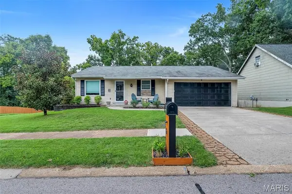 6 Fawn Meadows Drive, Eureka, MO 63025