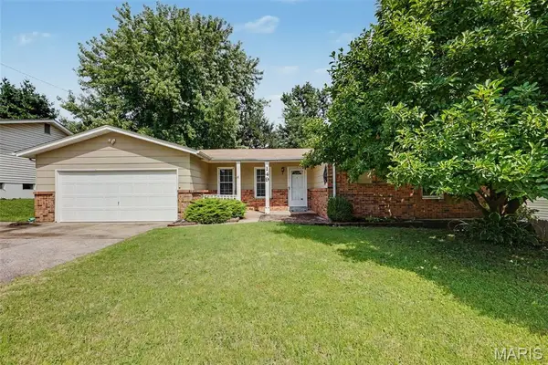 149 Hunters Ridge, St Charles, MO 63301