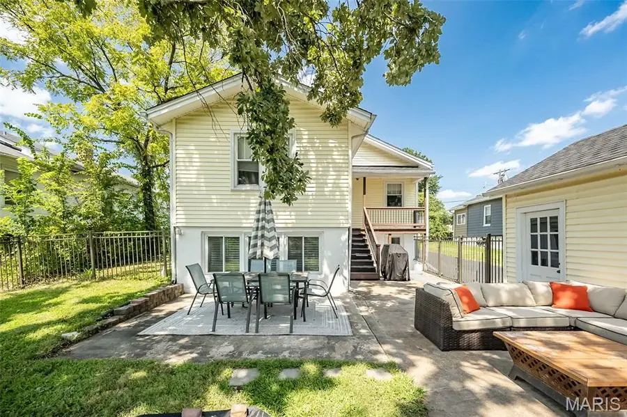 8834 Pine Avenue, Brentwood, MO 63144 - #2