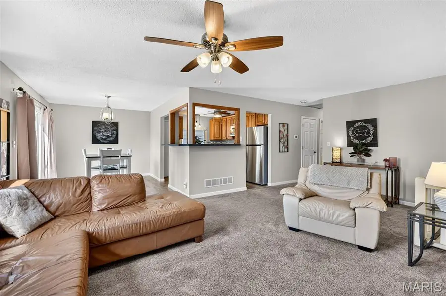 42 Bridgeport Drive, Saint Charles, MO 63304 - #2