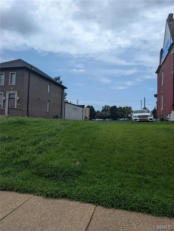 4320 Washington Boulevard, Saint Louis, MO 63108 - #3