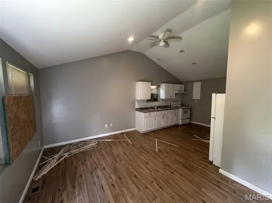 3974 Lada Avenue, Normandy, MO 63121 - #2