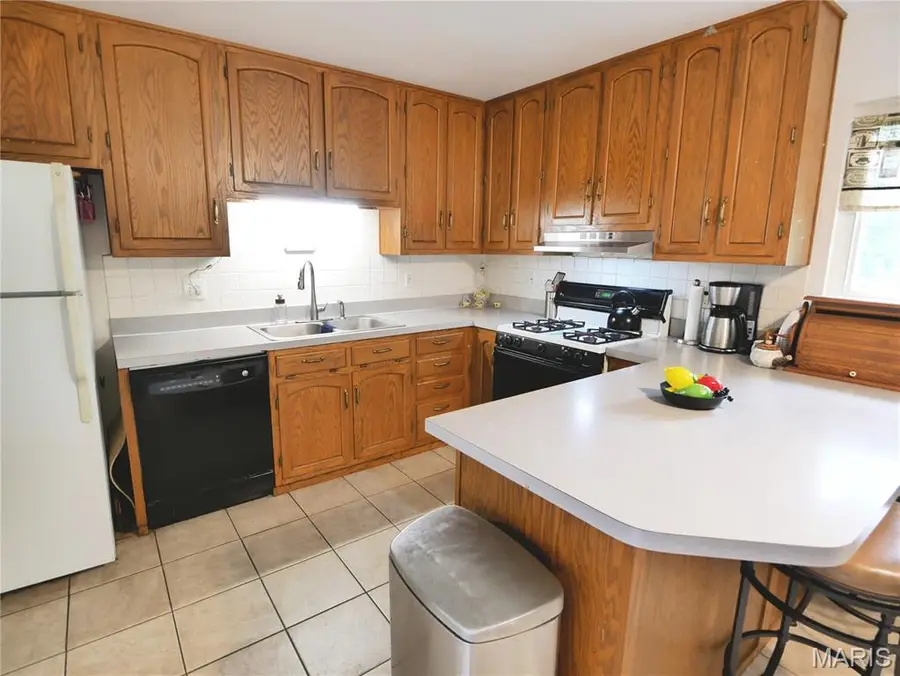 2020 Yaqui Drive, Florissant, MO 63031 - #3