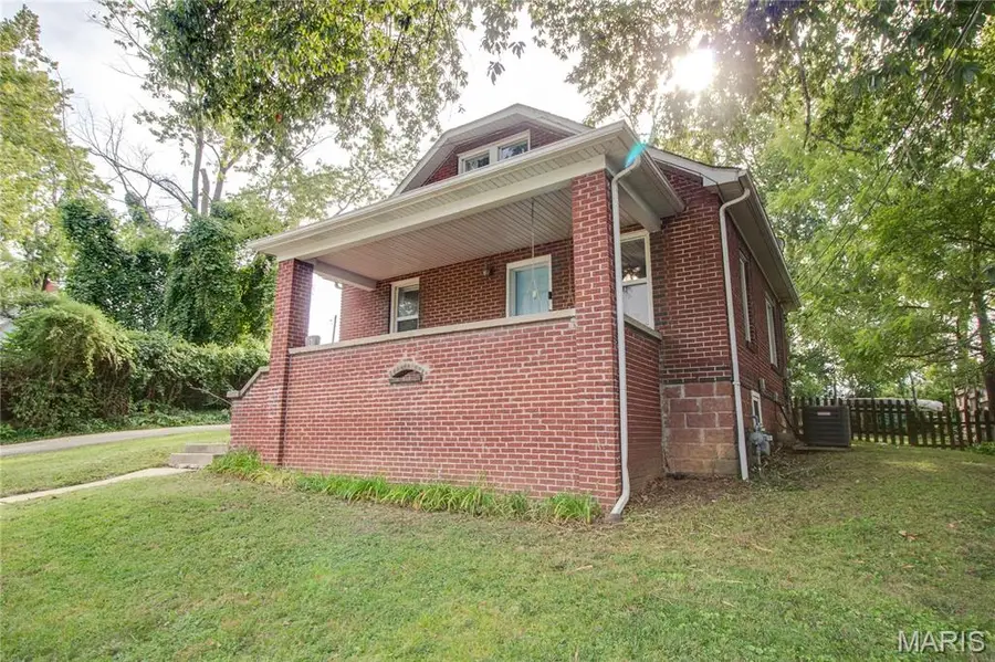6 Rosa Avenue, Godfrey, IL 62035 - #3