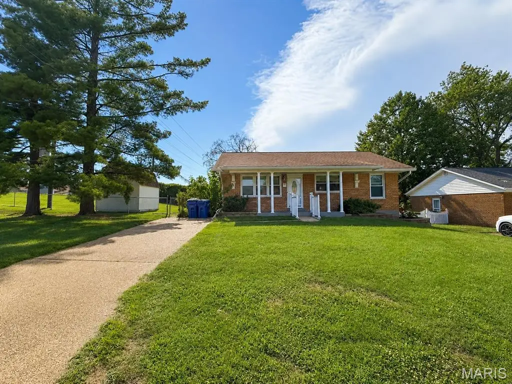 9775 Radio Drive, Saint Louis, MO 63123 - #1