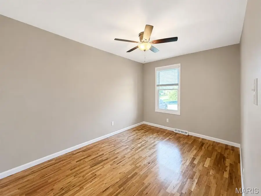 9775 Radio Drive, Saint Louis, MO 63123 - #2