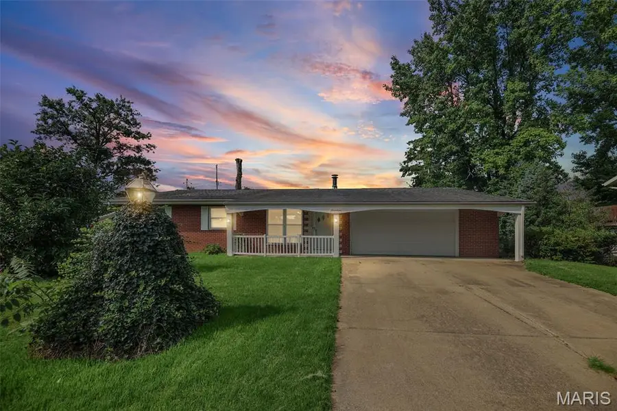 17 Westgate Drive, Pontoon Beach, IL 62040 - #2