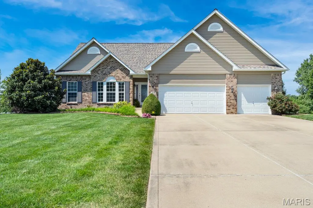 831 Autumn Rise, Columbia, IL 62236 - #1