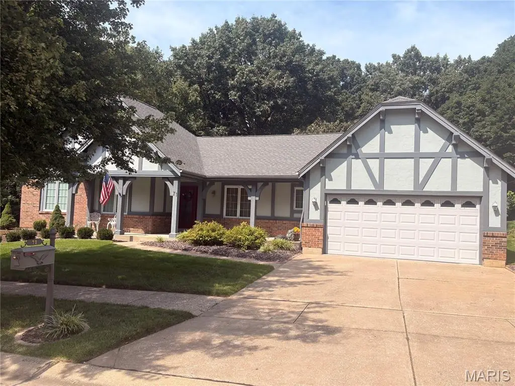 71 Riverwood Estates Blvd., Hazelwood, MO 63031 - #1