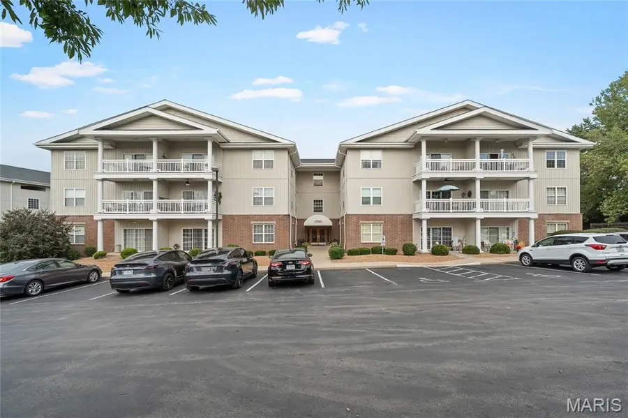 1505 S Old Highway 94 #203, Saint Charles, MO 63303 - #3