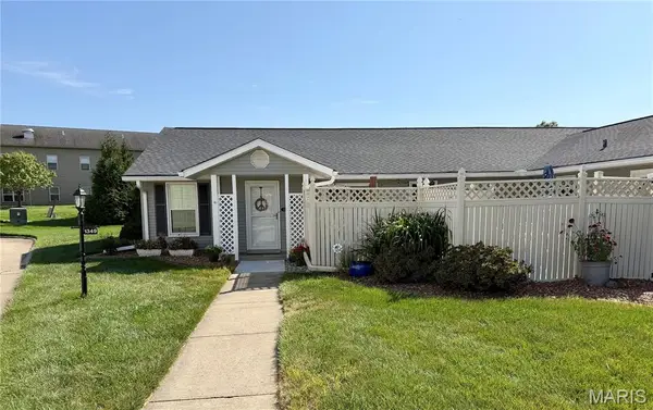 1349 Normandy Drive, Godfrey, IL 62035