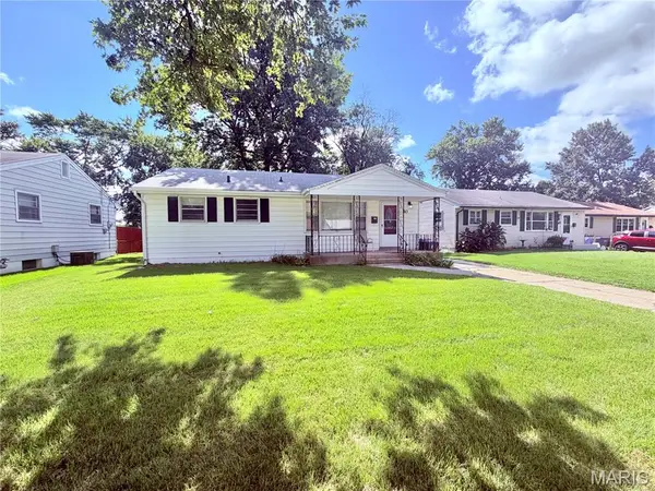 80 Florissant Park Drive, Florissant, MO 63031