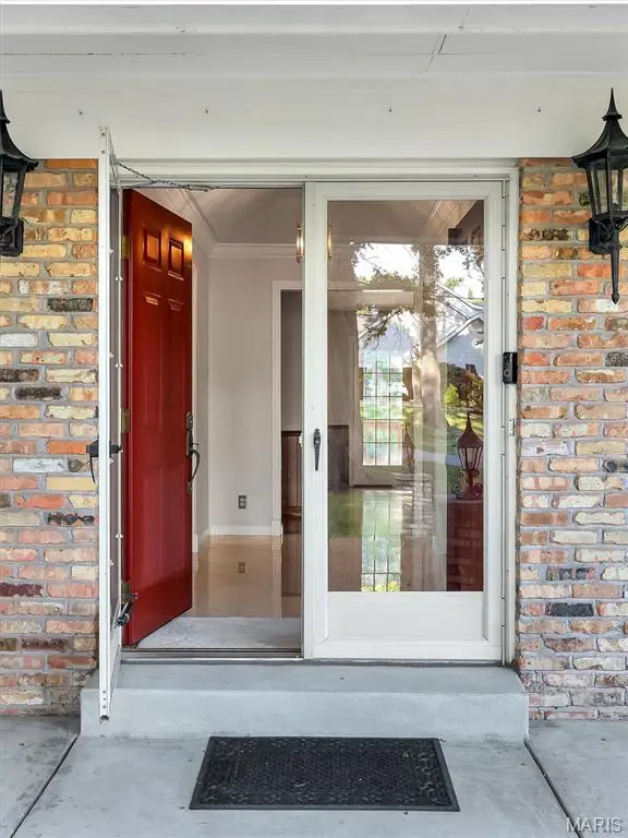 1949 Roth Drive, Saint Louis, MO 63131 - #3