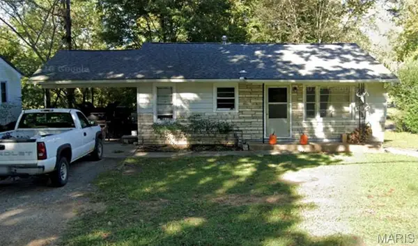 811 N Farmington Road, Jackson, MO 63755