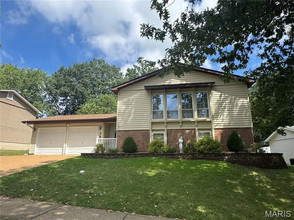 353 Bellestri Drive, Ballwin, MO 63021 - #1