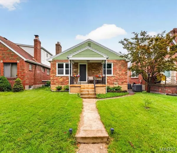 5305 Reber Place, St Louis, MO 63139